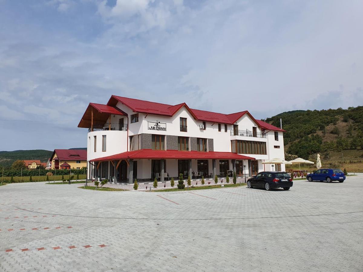 Ari Events Otel Caseiu Dış mekan fotoğraf